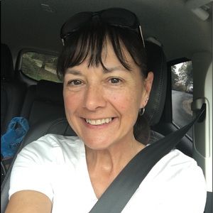 Meet your Posher, Laurie